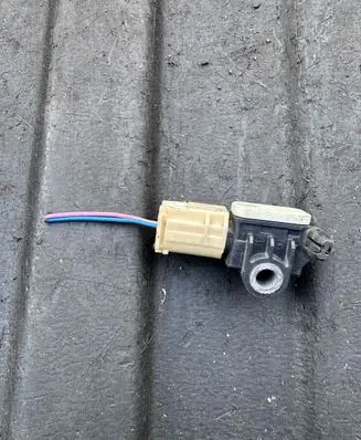 Infiniti M30 Airbag deployment crash/impact sensor 985811EA0A 110420100 2318