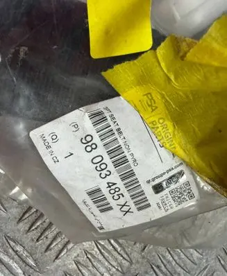 Peugeot 5008 II Rear seatbelt 98093485XX