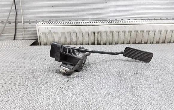 Opel Zafira A Accelerator throttle pedal GM9202343