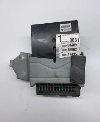 Renault Espace - Grand espace IV Fuse module 8200403409 8200315962 8200447435