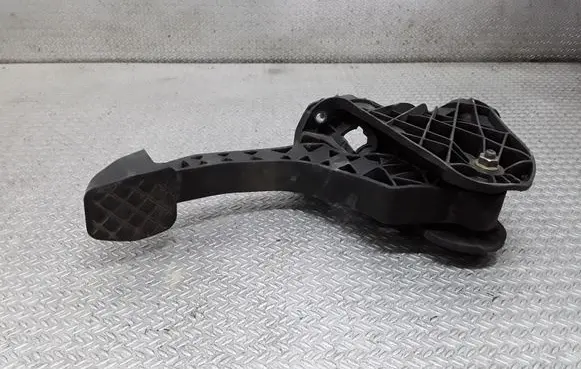Clutch pedal