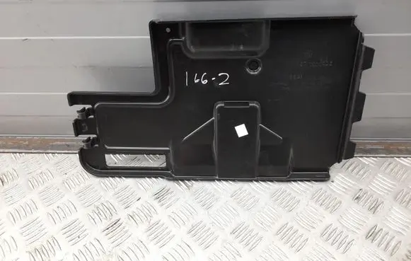 Mercedes-Benz GL X166 Other trunk/boot trim element A1666840318
