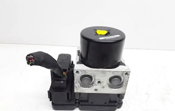 Volvo S60 ABS Pump 31329137 P31329137