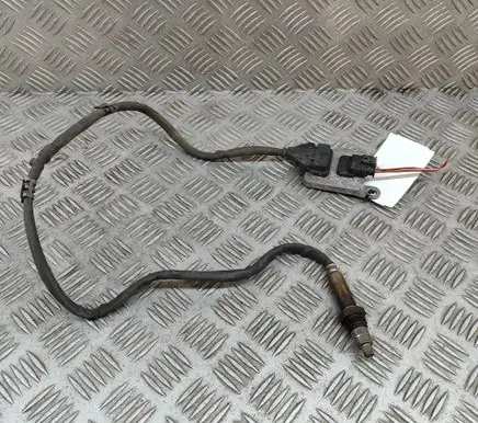 Mercedes-Benz C W205 Lambda probe sensor A0009050208