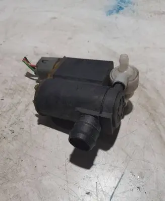 KIA Sportage Windscreen/windshield washer pump 985101F100