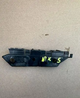 Ford Mondeo MK V Front bumper mounting bracket DS7317d959B