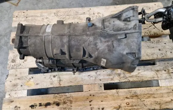 BMW X3 E83 Automatic gearbox 7565495 1068022 7565496