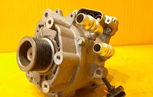 Mini Cooper Countryman F60 Generator/alternator 7649390