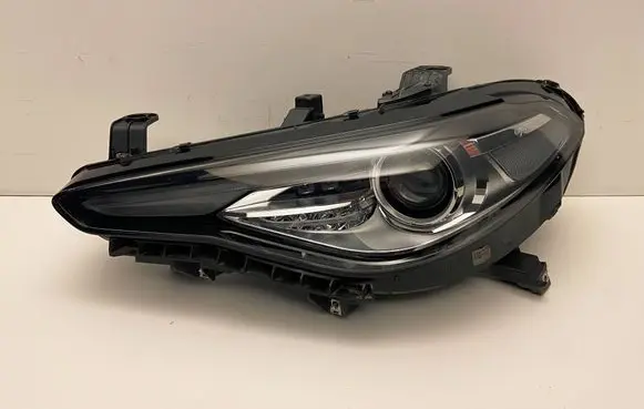 Alfa Romeo Giulia Headlight/headlamp 50547581 30C17T2 62806282