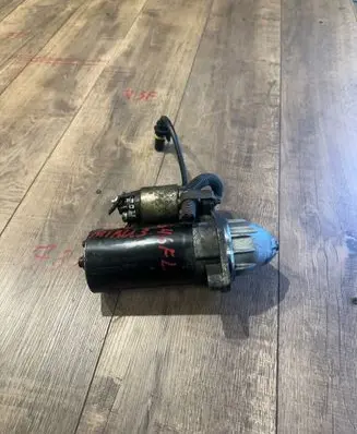 Mercedes-Benz C W204 Starter motor A0061512501 0001115047