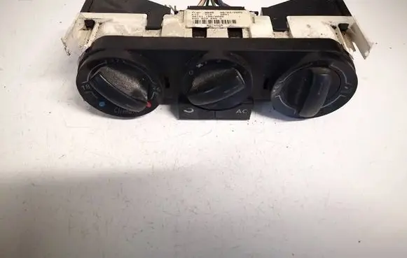 Volkswagen Polo IV 9N3 Climate control unit 6q0820045g