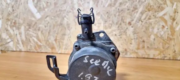 Renault Scenic II - Grand scenic II Vacuum pump 8200113585