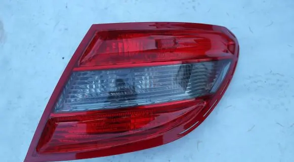Mercedes-Benz C W204 Rear/tail lights 2048203064