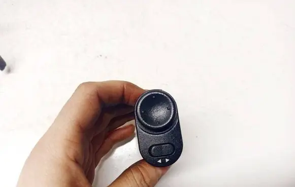 Opel Zafira A Wing mirror switch 09226861