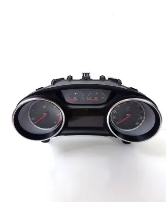 Opel Insignia B Speedometer (instrument cluster) 39113829 175597137