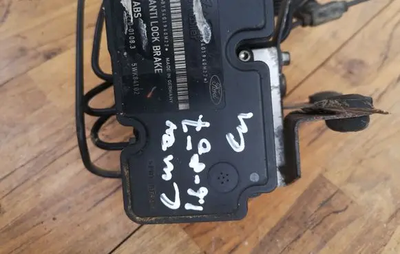 Ford Focus C-MAX ABS Pump 5WK84102
