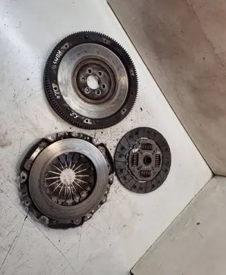 Skoda Roomster (5J) Clutch set kit 045105273 322031411 122025610