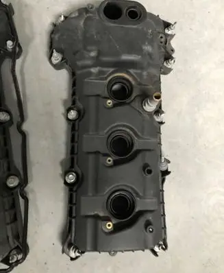 Ford Mustang VI Rocker cam cover BR3E-6K271-FD
