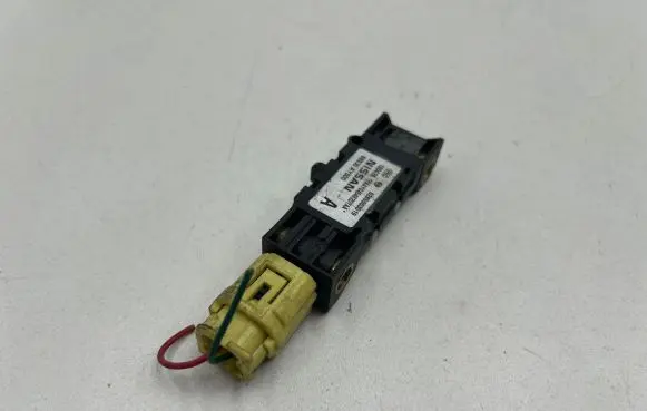 Nissan Note (E11) Airbag deployment crash/impact sensor 98830AY000 0285003019