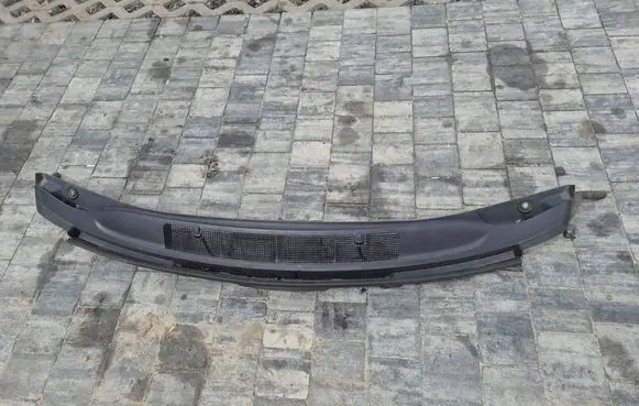 Opel Zafira C Wiper trim 13422832