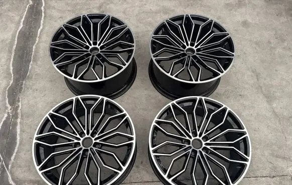 Lamborghini Urus R23 light alloy rim 4ML601025DJ 4ML601025DB