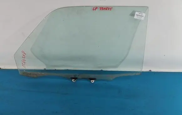 Toyota RAV 4 (XA10) Front door window glass four-door IMPRK1564208