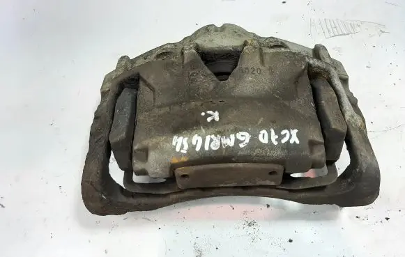 Volvo XC70 Front brake caliper