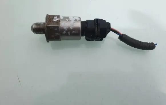 Lexus GS 250 350 300H 450H Fuel pressure sensor 8945830030