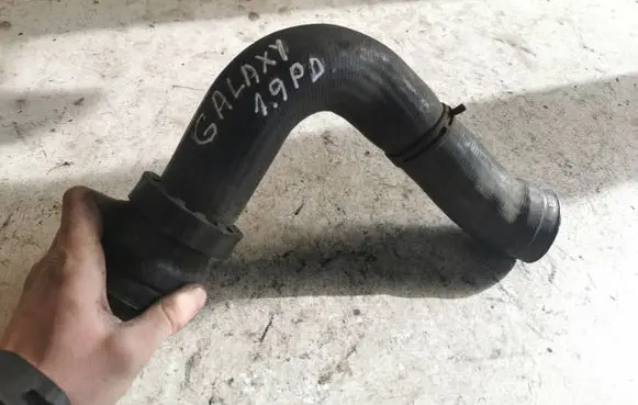 Ford Galaxy Intercooler hose/pipe 7m3145828