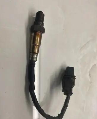 BMW X6 E71 Lambda probe sensor 9350933002 393502A410 D24925