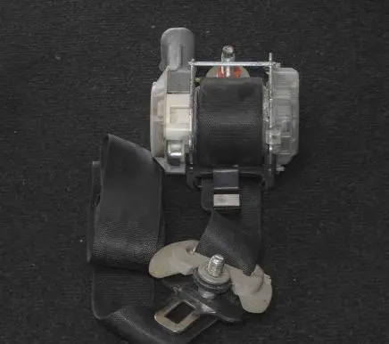 Hyundai i20 (PB PBT) Front seatbelt