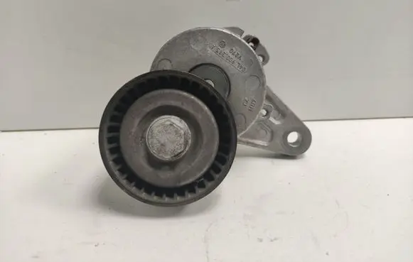 Audi A3 S3 8V Alternator belt tensioner 04L903315A