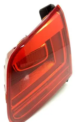Volkswagen Tiguan Rear/tail lights 5N0 945 094H