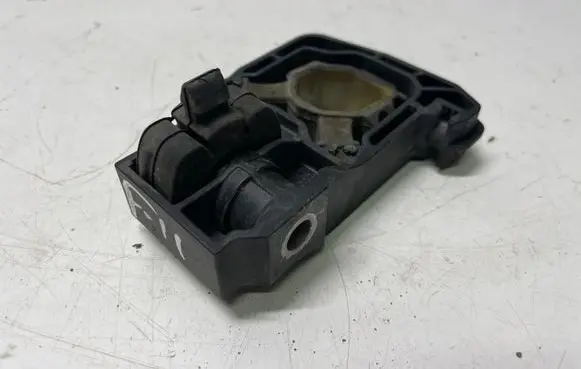 BMW 5 F10 F11 Radiator support slam panel bracket 7575248