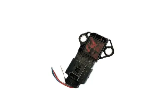 Volkswagen PASSAT B5.5 Air pressure sensor 0261230266
