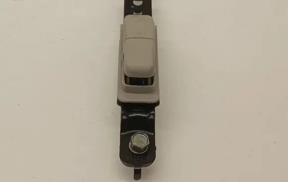 Nissan Leaf I (ZE0) Seat belt height adjuster 60966312