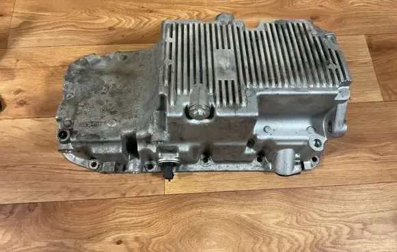 Opel Insignia A Oil sump 55575128 C3229A