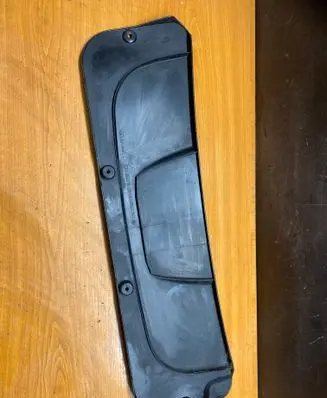 BMW 5 E60 E61 Radiator trim 7788914 214011810GE