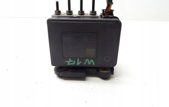 Skoda Octavia Mk3 (5E) ABS Pump 5Q0907379A