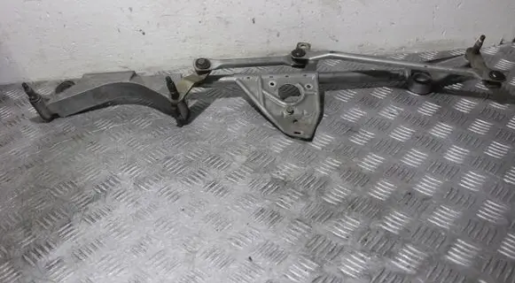 Mercedes-Benz C W203 Front wiper linkage A2038240305