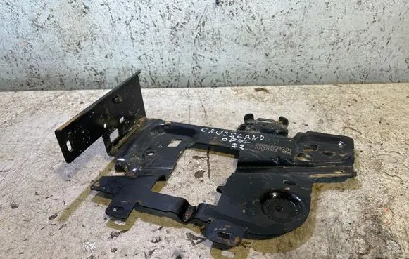 Opel Crossland X Battery tray 9806487180 4421 KA12003
