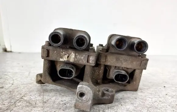 Fiat Panda II High voltage ignition coil 55204020