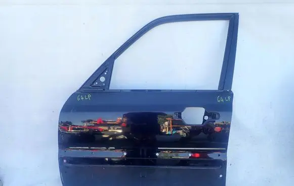 Hyundai Terracan Front door
