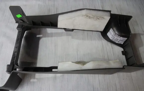 Nissan Navara D40 Centre console side trim front 96915EB31B