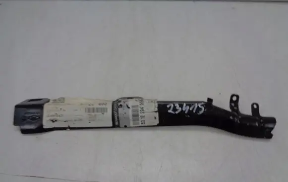 Renault Megane IV Fender mounting bracket 631220874R
