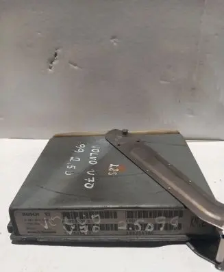 Volvo S70 V70 V70 XC Engine control unit/module 0281001802