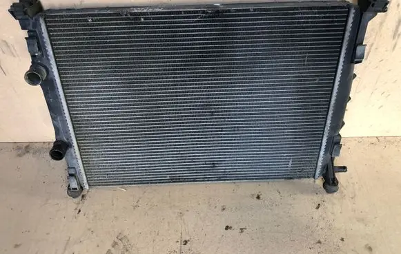 Renault Megane II Coolant radiator 8200117609 RA1308 871919UD