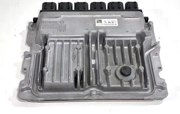 BMW 5 G30 G31 G38 Engine control unit/module ECU 7100408
