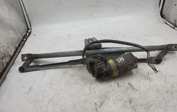 Audi A4 S4 B5 8D Front wiper linkage and motor 8D1955133