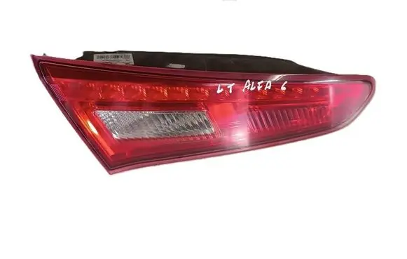 Alfa Romeo Giulietta Tailgate rear/tail lights 50513401 02042599900010